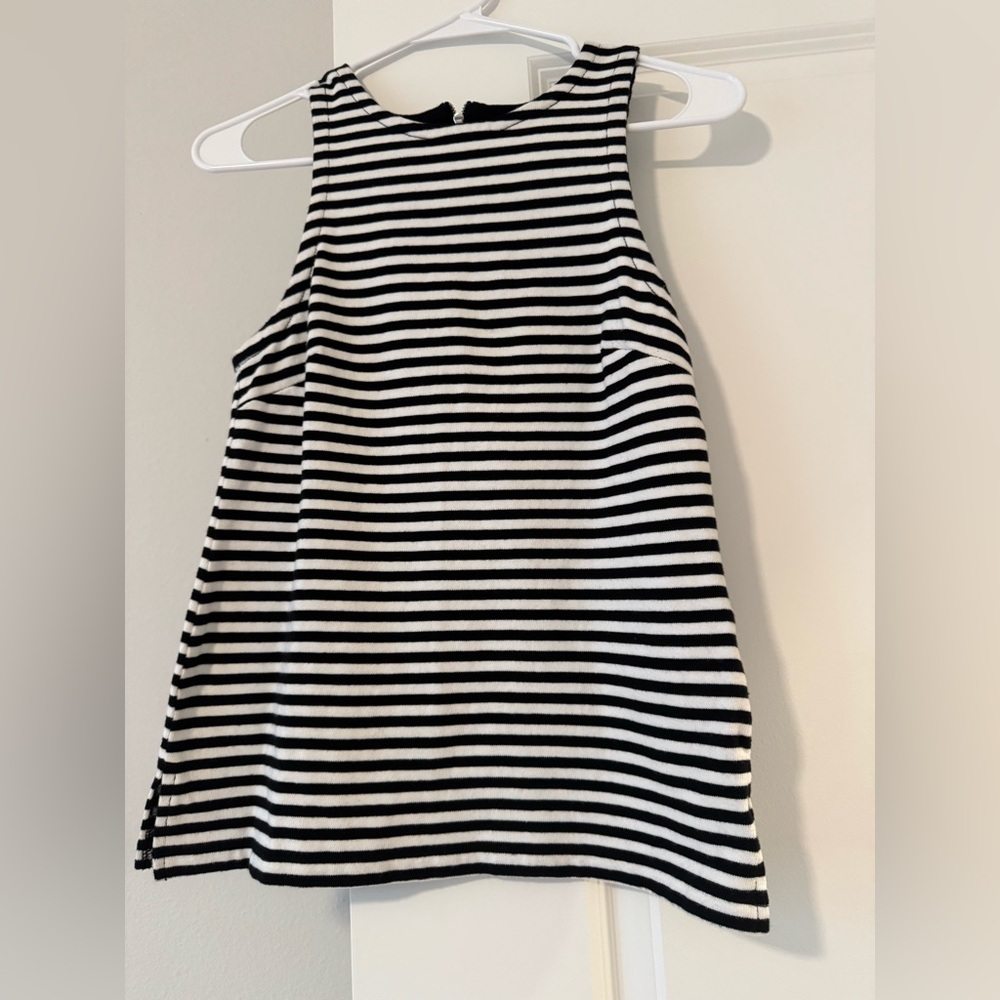 🔥$10 FINAL PRICE🔥 BANANA REPUBLIC Black & White Striped Sleeveless Crewneck Tank - Picture 6 of 6